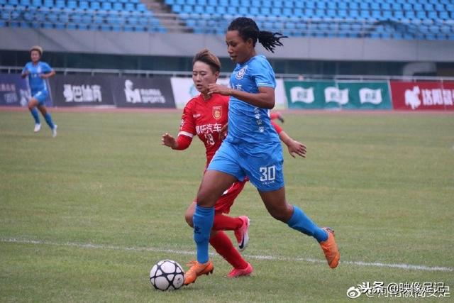 这么放？廖三宁侧翼拿球 三分果断出手洞穿篮心